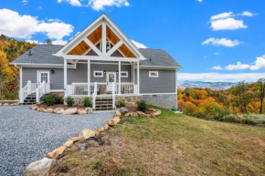 Starline Lodge - New Lux Cabin - Amazing Views, Hot tub, Grill!
